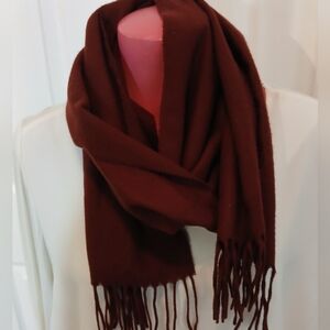 V. FRAAS Rich Burgandy Scarf